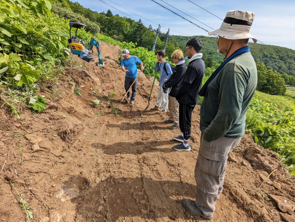 Hirafu Trail Construction Training